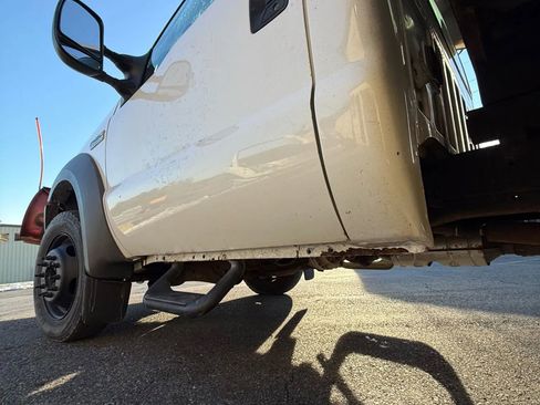 Used 2005 Ford F450 4x4 Regular Cab Super Duty image 13