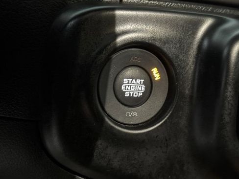 Used 2022 Jeep Wrangler Sport S image 16