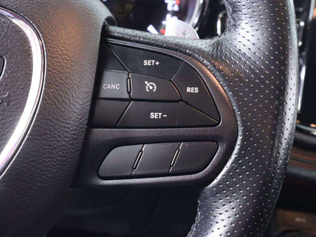 Used 2025 Dodge Durango GT AWD/4WD image 13