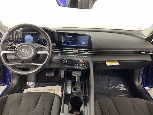 Used 2023 Hyundai Elantra SEL w/ Convenience Package FWD image 34