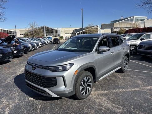 New 2026 Volkswagen Tiguan S image 3