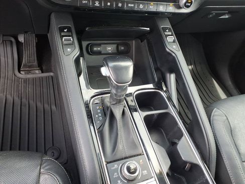 Used 2021 Kia Telluride EX w/ EX Premium Package AWD/4WD image 17