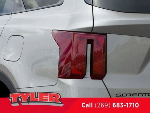 New 2026 Kia Sorento SX Prestige w/ Olive Brown Leather Package AWD/4WD image 12
