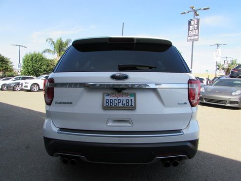 Used 2018 Ford Explorer Platinum AWD/4WD image 6