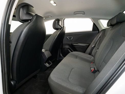 Certified 2025 Kia K4 FWD image 23