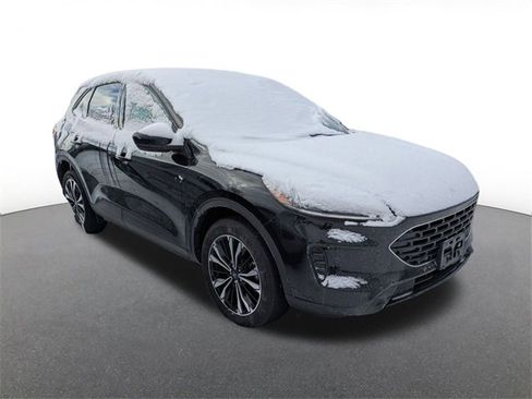 Certified 2022 Ford Escape SE w/ SE Sport Appearance Package image 7