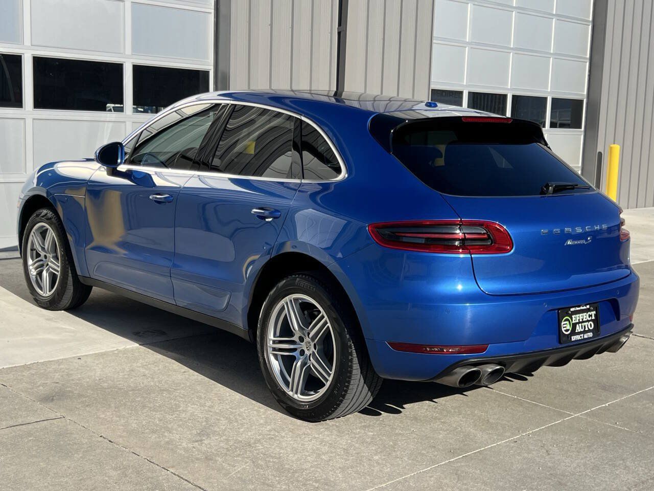 Used 2017 Porsche Macan S AWD/4WD image 8