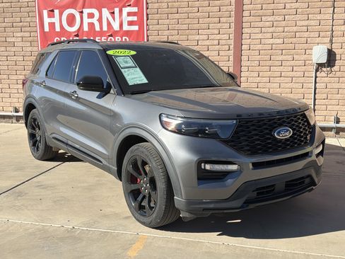 Used 2022 Ford Explorer ST w/ ST Street Pack image 6