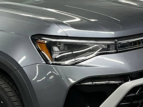 New 2026 Volkswagen Taos SEL AWD/4WD image 41
