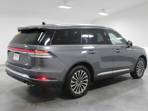 Used 2022 Lincoln Aviator Reserve image 9