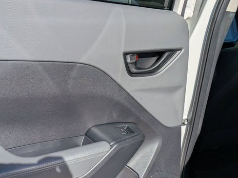 Used 2024 Subaru Crosstrek 2.0i Premium image 21