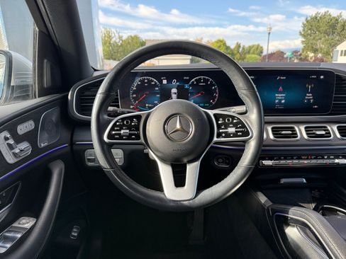 Used 2020 Mercedes-Benz GLS 450 4MATIC image 9