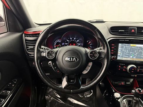 Used 2019 Kia Soul + FWD image 8