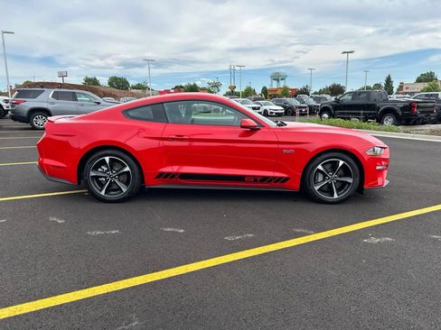 Used 2022 Ford Mustang GT RWD image 6