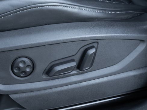 Certified 2022 Audi SQ5 Premium Plus w/ Premium Plus Package image 24