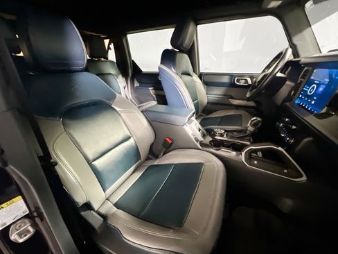 Used 2021 Ford Bronco Outer Banks w/ Sasquatch Package image 31