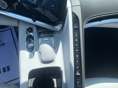 Used 2024 Chevrolet Corvette Z06 RWD image 21
