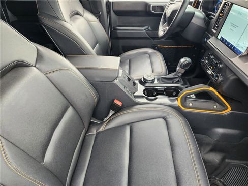 Used 2024 Ford Bronco Badlands AWD/4WD image 11