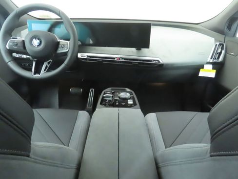 New 2026 BMW iX xDrive45 w/ M Sport Package image 13