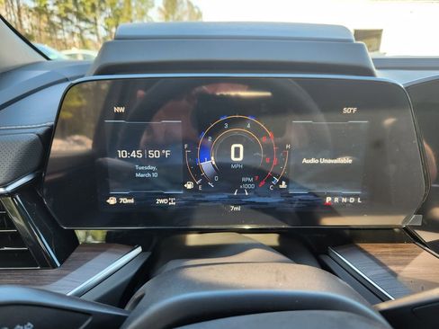 New 2026 Chevrolet Suburban Premier image 22