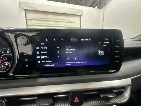 Used 2023 Kia K5 GT-Line image 13