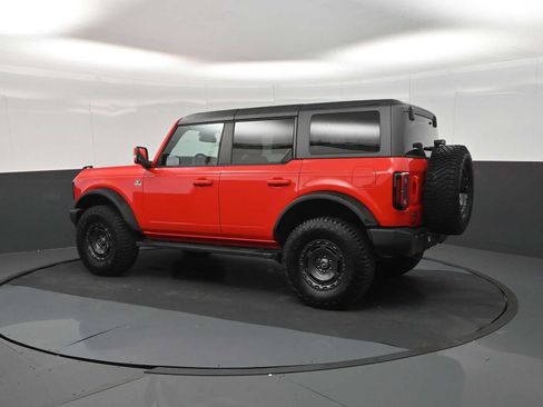 Used 2024 Ford Bronco Outer Banks AWD/4WD image 6