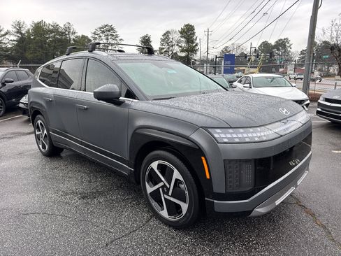 New 2026 Hyundai Ioniq 9 Limited image 3