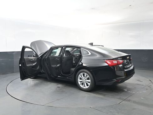Used 2023 Chevrolet Malibu LT FWD image 21