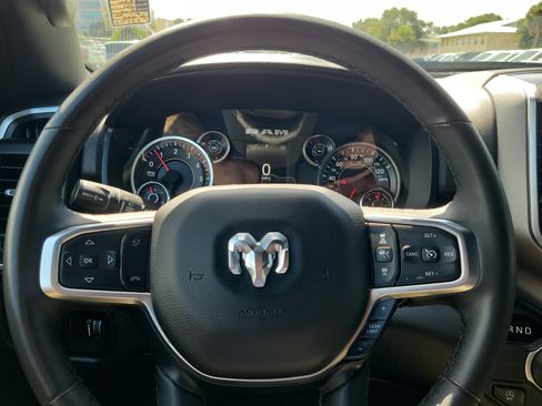 Used 2025 RAM 1500 Big Horn RWD image 16