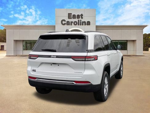 New 2026 Jeep Grand Cherokee Laredo X image 3