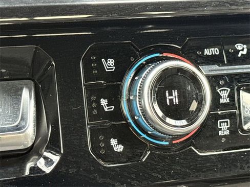 Used 2024 GMC Sierra 2500 AT4 w/ AT4 Premium Plus Package image 21