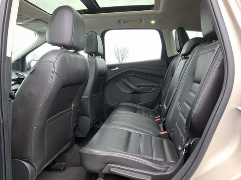 Used 2017 Ford Escape Titanium image 10