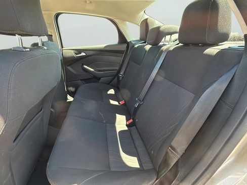 Used 2017 Ford Focus SE FWD image 23