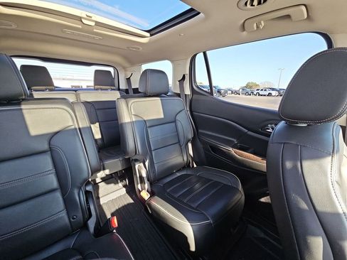 Used 2022 GMC Acadia Denali w/ Denali Ultimate Package image 14