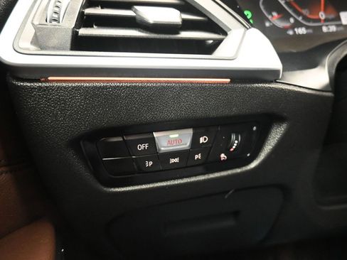 Used 2019 BMW 330i xDrive Sedan w/ Convenience Package image 26
