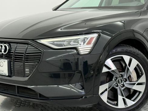 Certified 2022 Audi e-tron Premium w/ Convenience Plus Package image 11