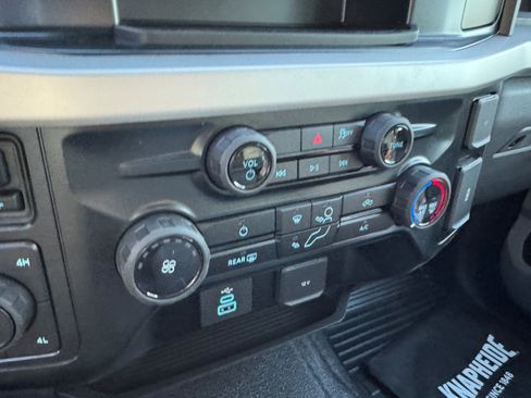 New 2025 Ford F350 XL w/ XL Chrome Package image 19