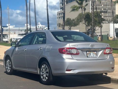Used 2012 Toyota Corolla LE image 3