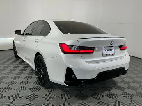 Certified 2025 BMW 330i Sedan w/ M Sport Package RWD image 7
