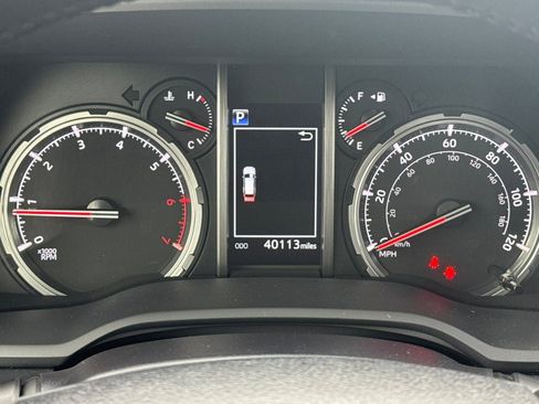 Used 2022 Toyota 4Runner TRD Off-Road Premium w/ Moonroof Package image 26