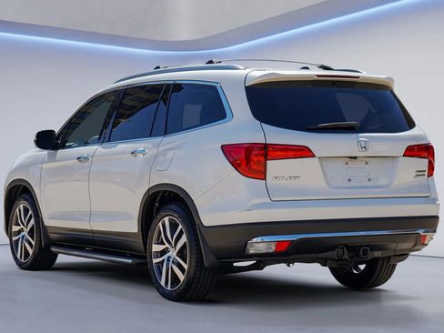 Used 2017 Honda Pilot Touring image 5
