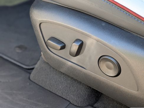 New 2025 Chevrolet Silverado EV RST image 25