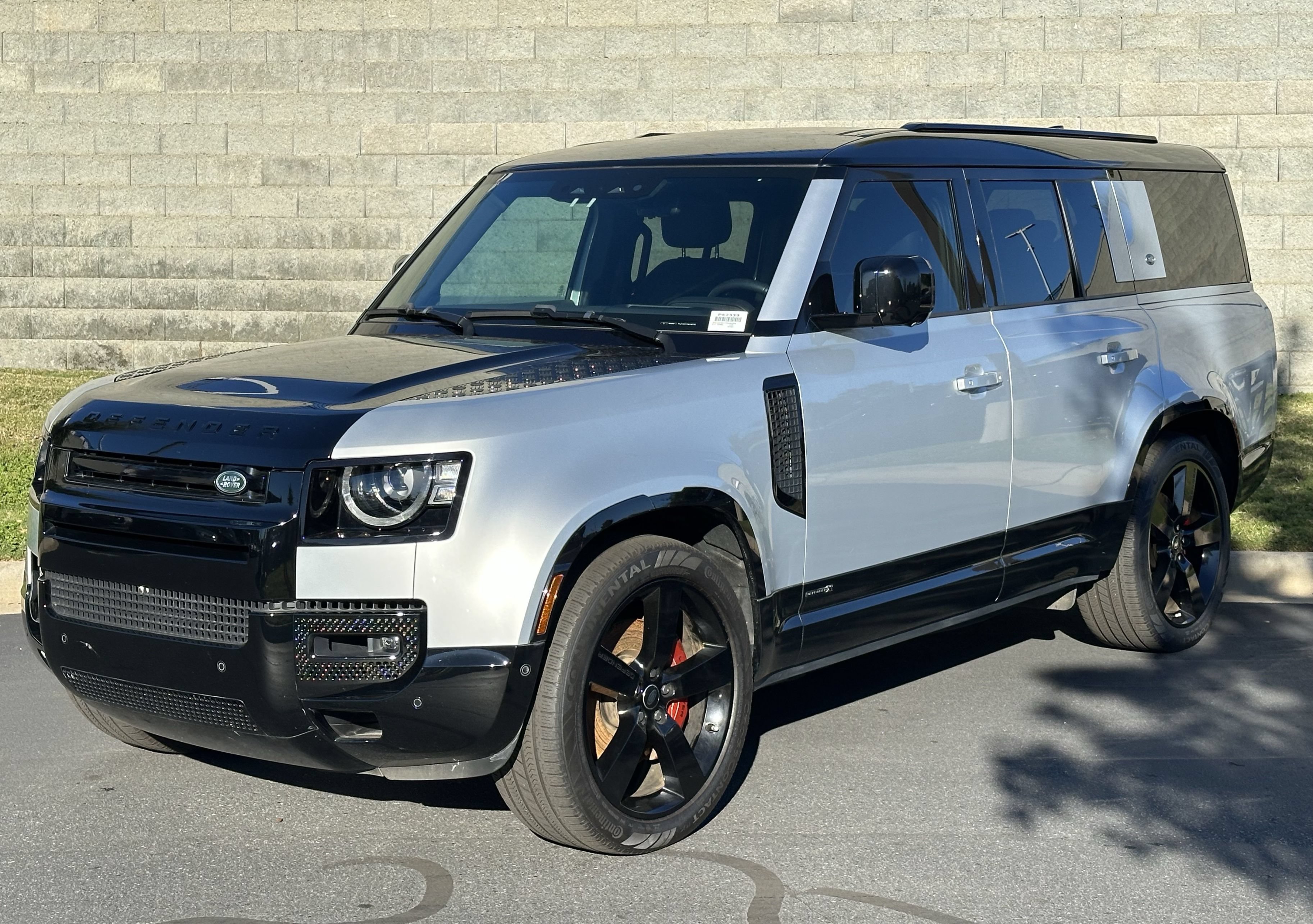 Used 2024 Land Rover Defender 130 X AWD/4WD image 1