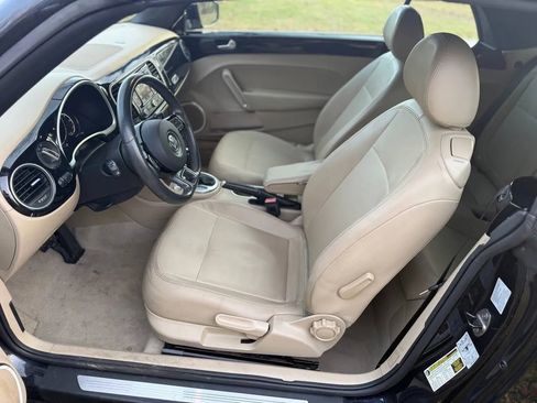 Used 2013 Volkswagen Beetle 2.5 image 5