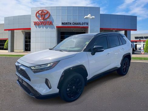 Used 2022 Toyota RAV4 XSE w/ XSE Grade Weather Package AWD/4WD image 6