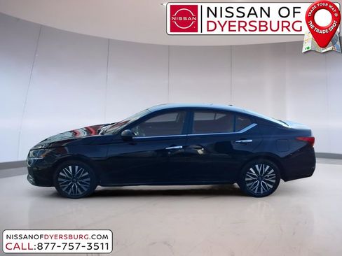 Used 2024 Nissan Altima 2.5 SV image 6