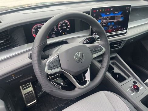 New 2026 Volkswagen Tiguan SE R-Line image 30