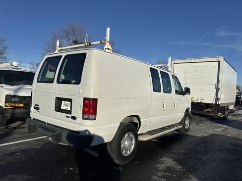 Used 2013 Ford E-250 and Econoline 250 w/ PWR Group image 3
