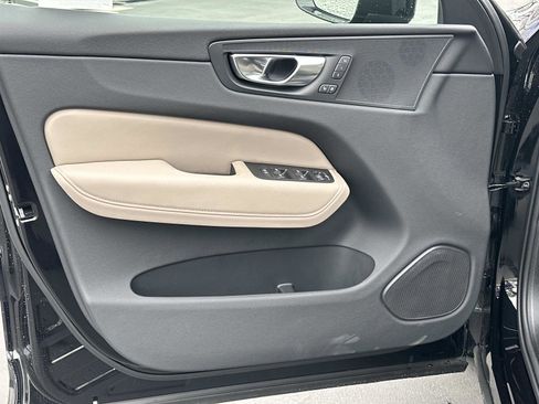 New 2026 Volvo XC60 B5 Core image 11