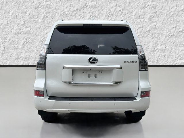 Used 2021 Lexus GX 460 Luxury w/ Accessory Package AWD/4WD image 4